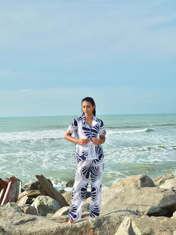 The Isola Set